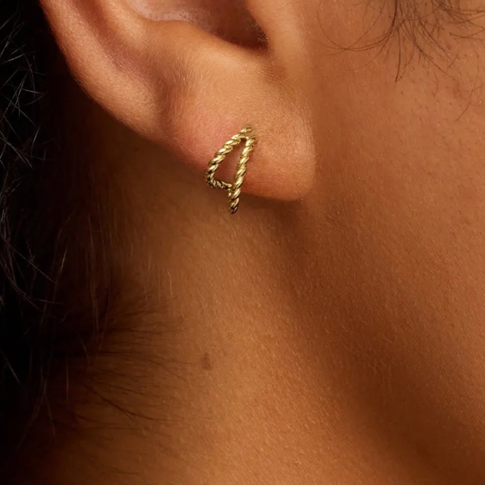 Gorjana Crew Split Huggies - Picture 2 of 5